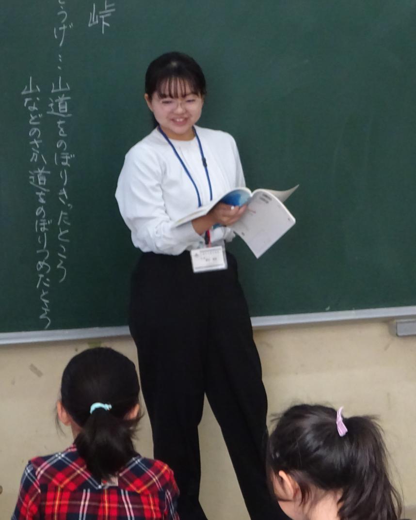 小学校の先生