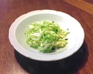 キャベツのお茶づけあえ