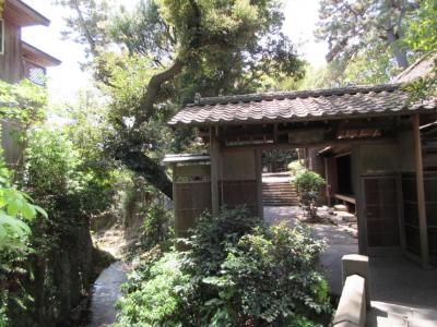 鴫立庵の入口