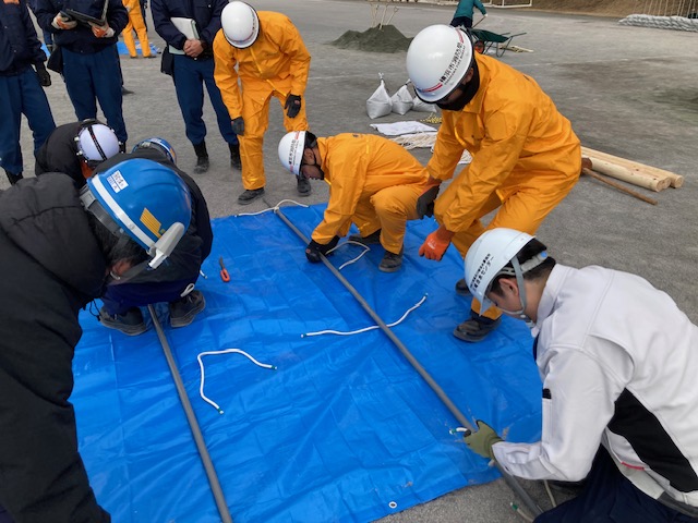 シート張り組み立て