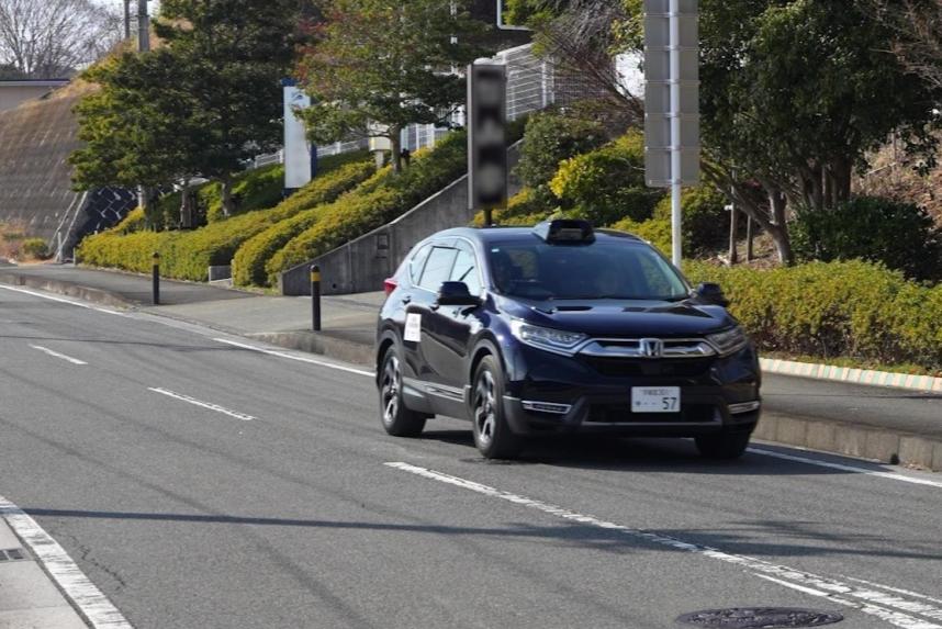 CI自動運転_坂道下り