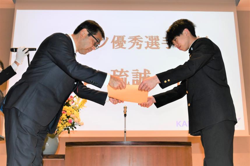 功労優秀69