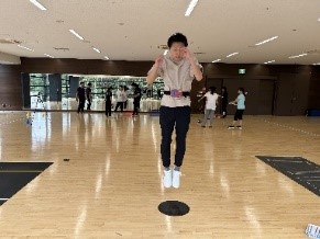 3033右