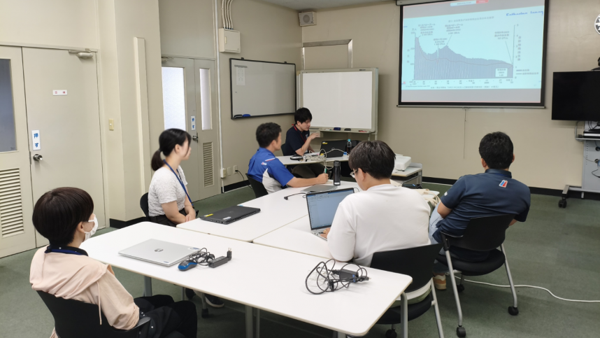 株式会社ミクニ小田原事業所の職場研修(講義)の様子