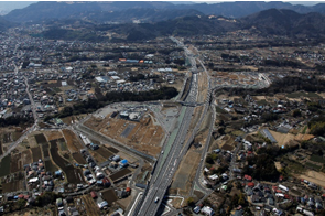 新東名高速道路秦野丹沢スマートインターチェンジ付近の画像