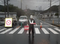 大雨による交通規制の画像