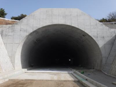 新坂下トンネル