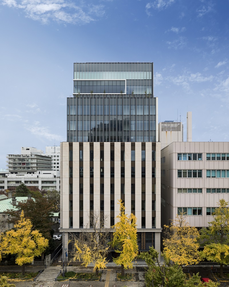 分庁舎（現　東庁舎）新築工事施工後の写真