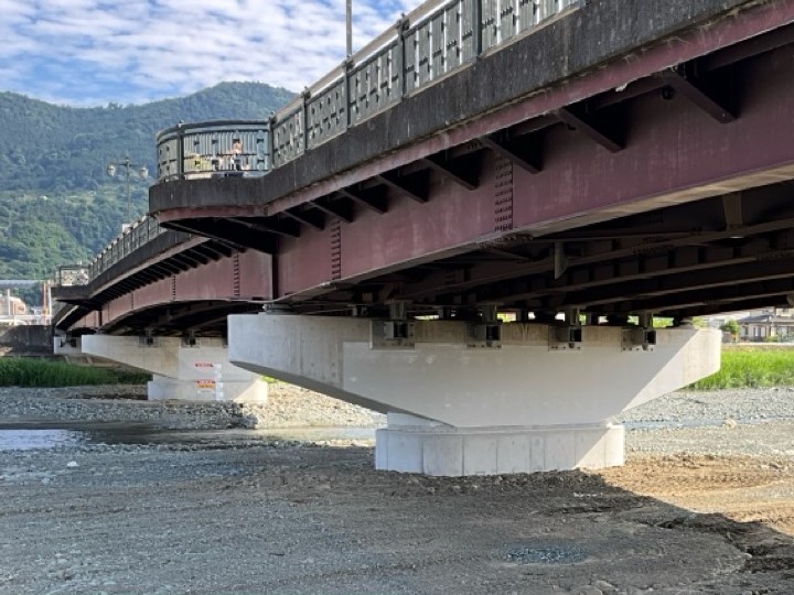 文久橋橋脚補強後の写真