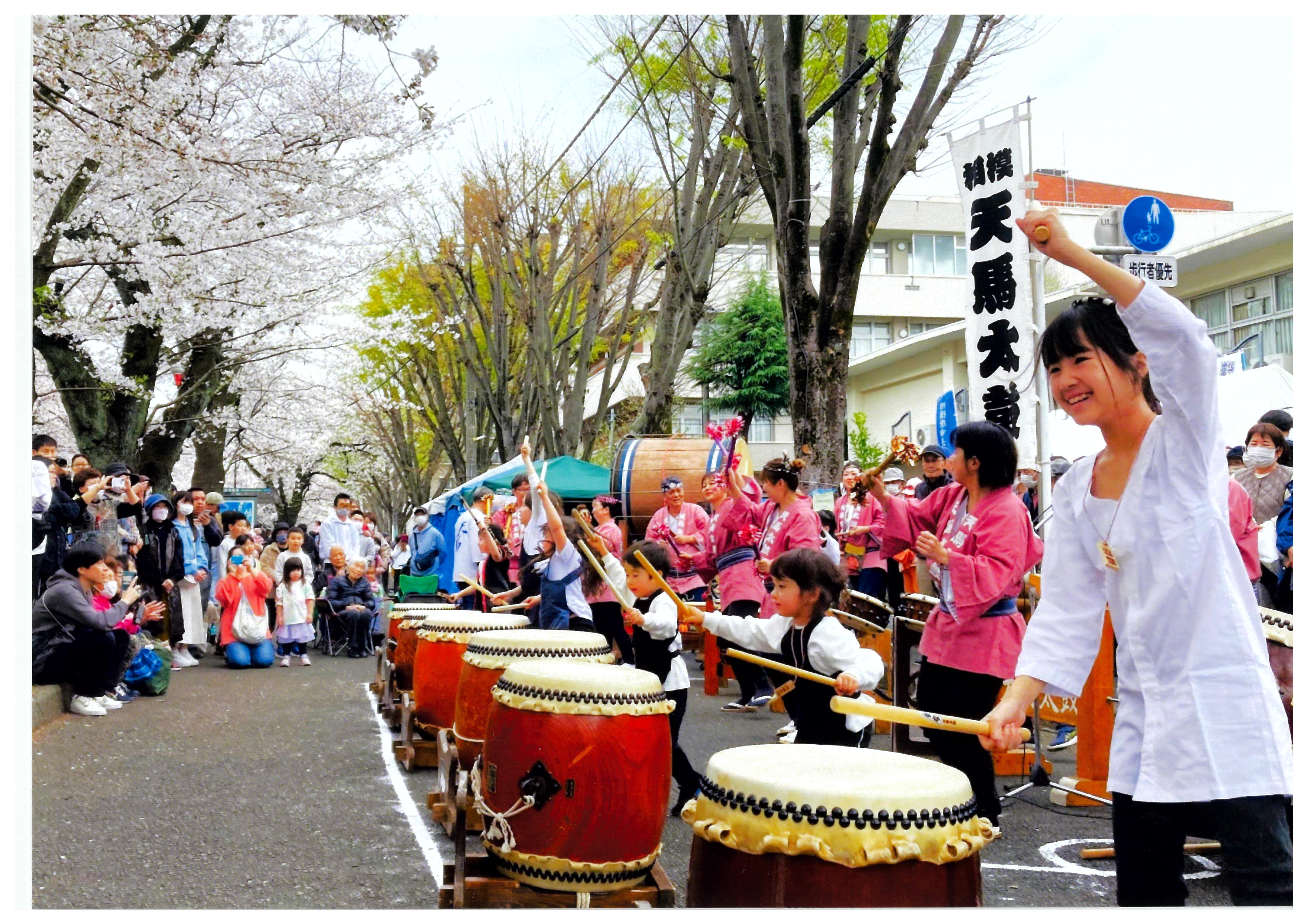 桜まつりの子供太鼓