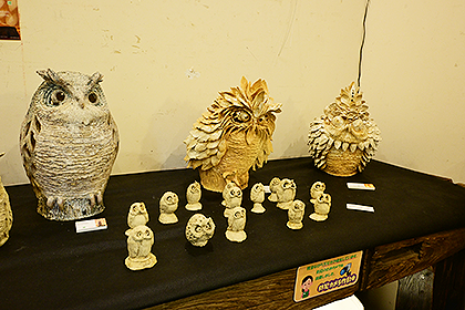 藤野の作家によるフクロウのグッズ