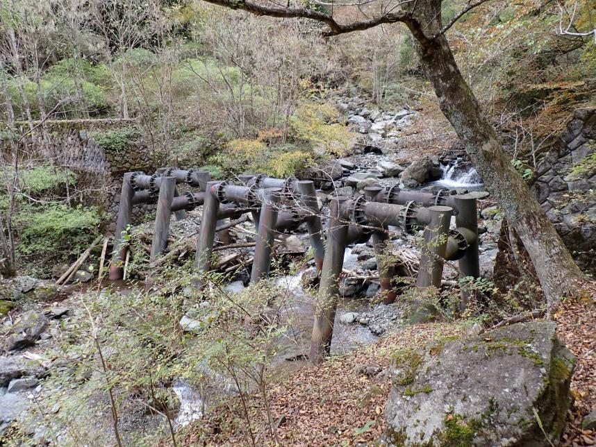 スリット式堰堤