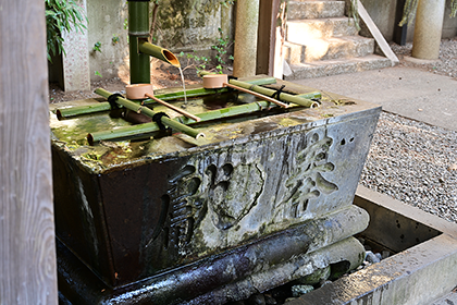 境内内にある手洗い場の様子