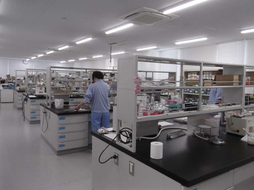 工場内作業風景