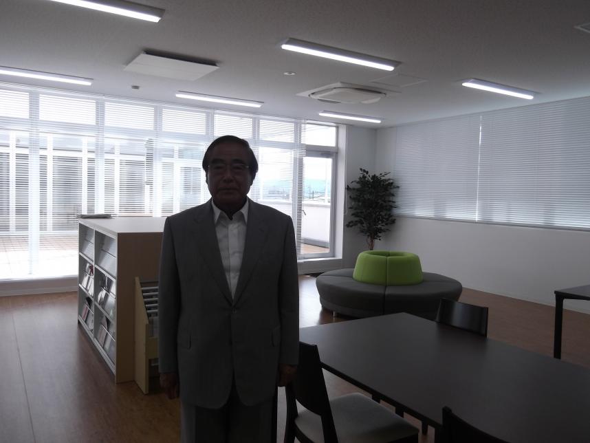 麻沼代表取締役