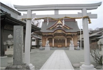 田名八幡宮本殿正面からの写真