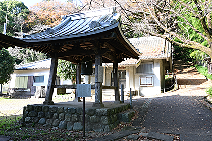 八菅神社の梵鐘