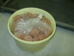 写真：水分が蒸散しないように密封