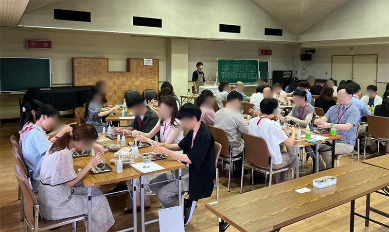 苔テラリウム作りの様子