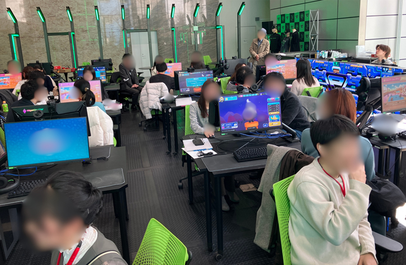 ｅスポーツ体験でわいわい！