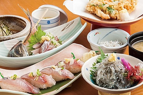 가마아게 멸치와 산지 생선 갓토비 본점