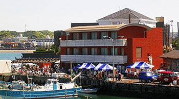 Hayama - Clamorous course with fellow friends