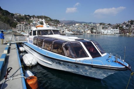 Manazuru Peninsula pleasure boat