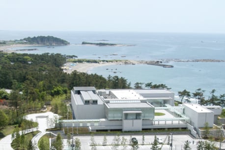 The musuem of Modern Art, Hayama