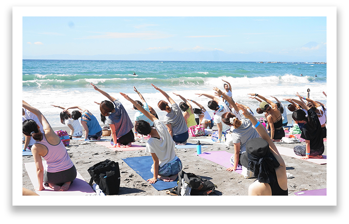 BEACH YOGA REPORT