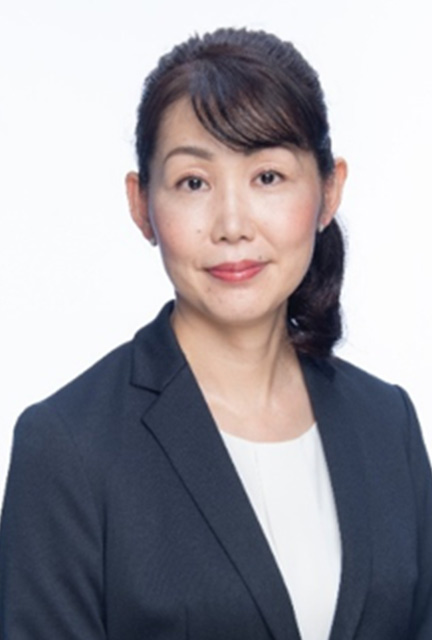 真木野 志保氏