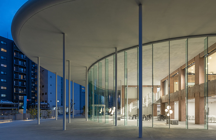 （サムネイル）神奈川歯科大学 キャンパスセンター　建物内部